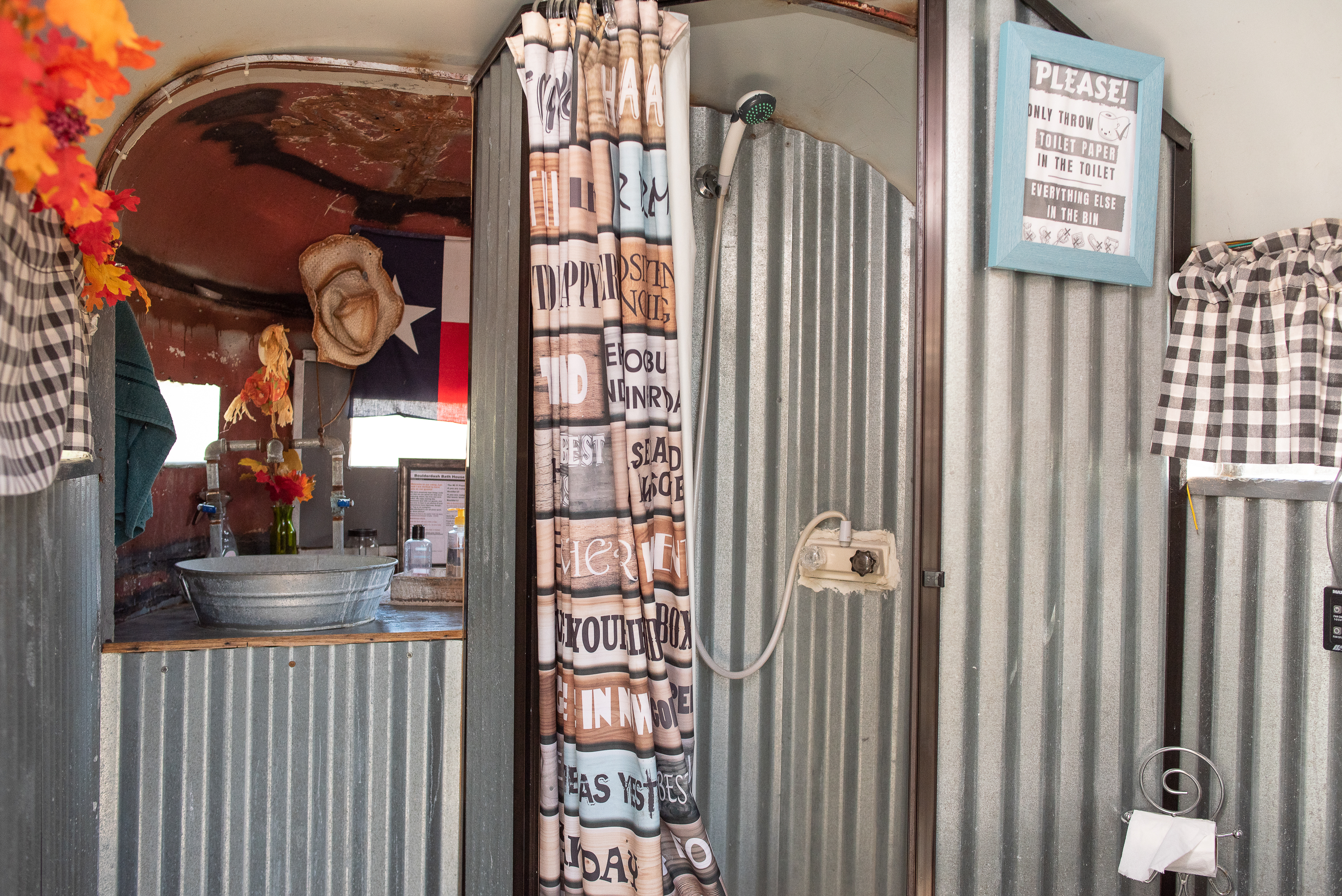 Boulderdash Cabin & RV Park, Bandera, Texas