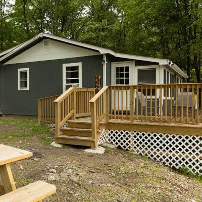 Mirror Lake Retreat, Milan, New York