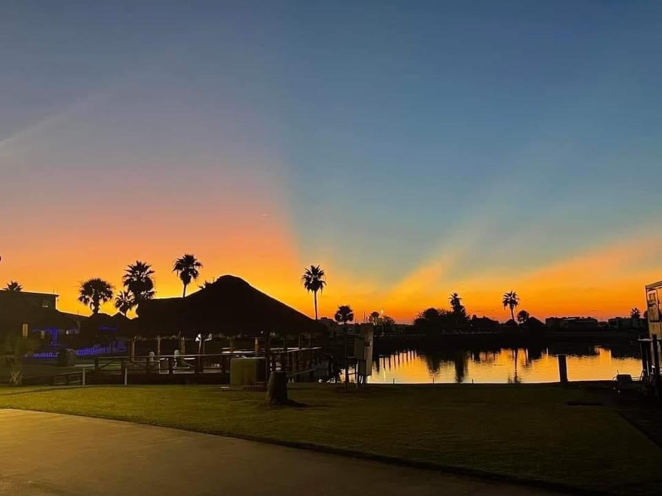 Galveston Bay RV Resort & Marina, Dickinson, Texas