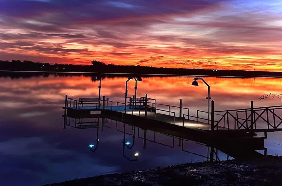 Hideaway 23 Lakefront RV & Cabins, Azle, Texas