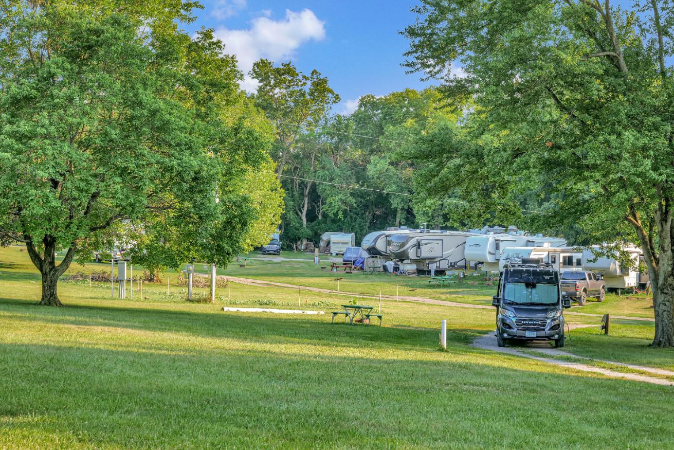Tin Cup RV Park, Mahomet, Illinois