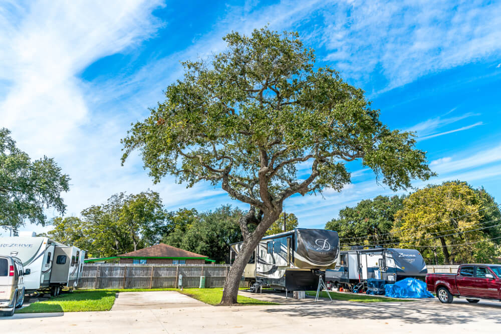 Plantation Oaks RV Park