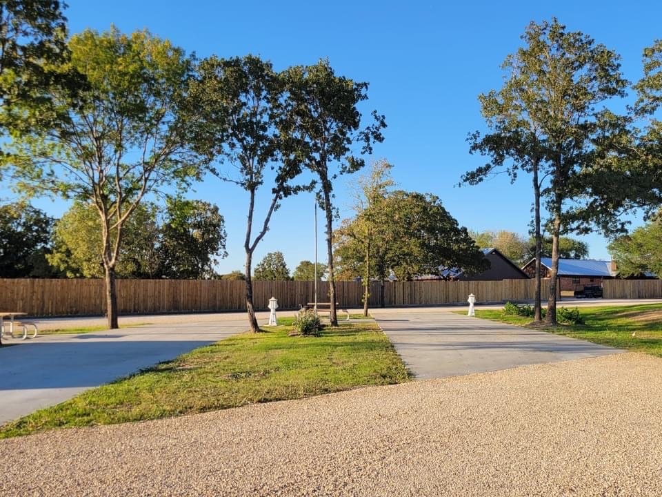 Waco Creekside Resort