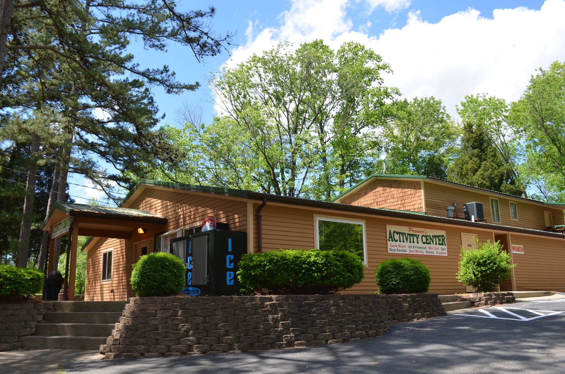 Sun Outdoors Lake Rudolph