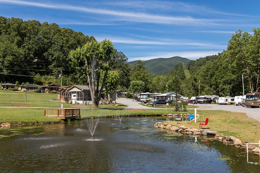 Sun Retreats Nantahala