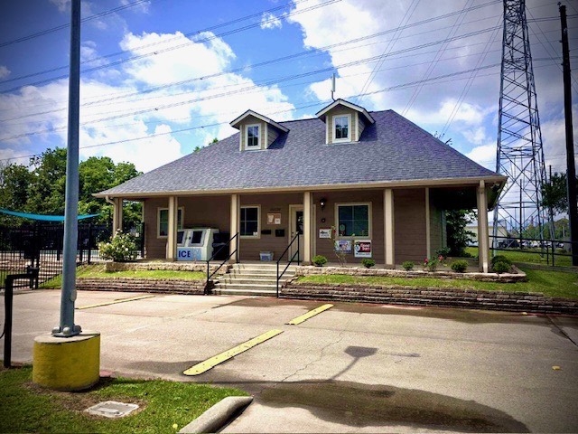 Bayou Bend RV Resort, Baytown, Texas