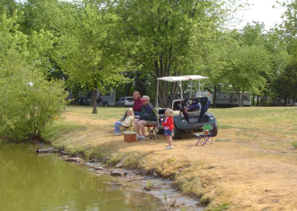 Evening Star Camping Resort, Topeka, Illinois