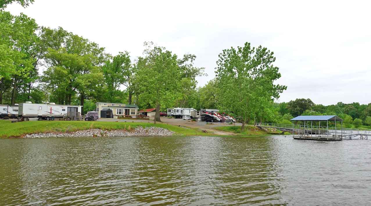 Water's Edge RV Park & Marina, Murray, Kentucky
