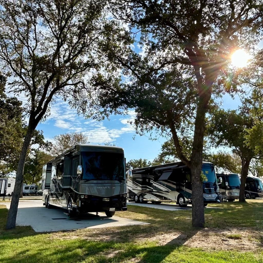 Austonia RV Resort, Del Valle, Texas