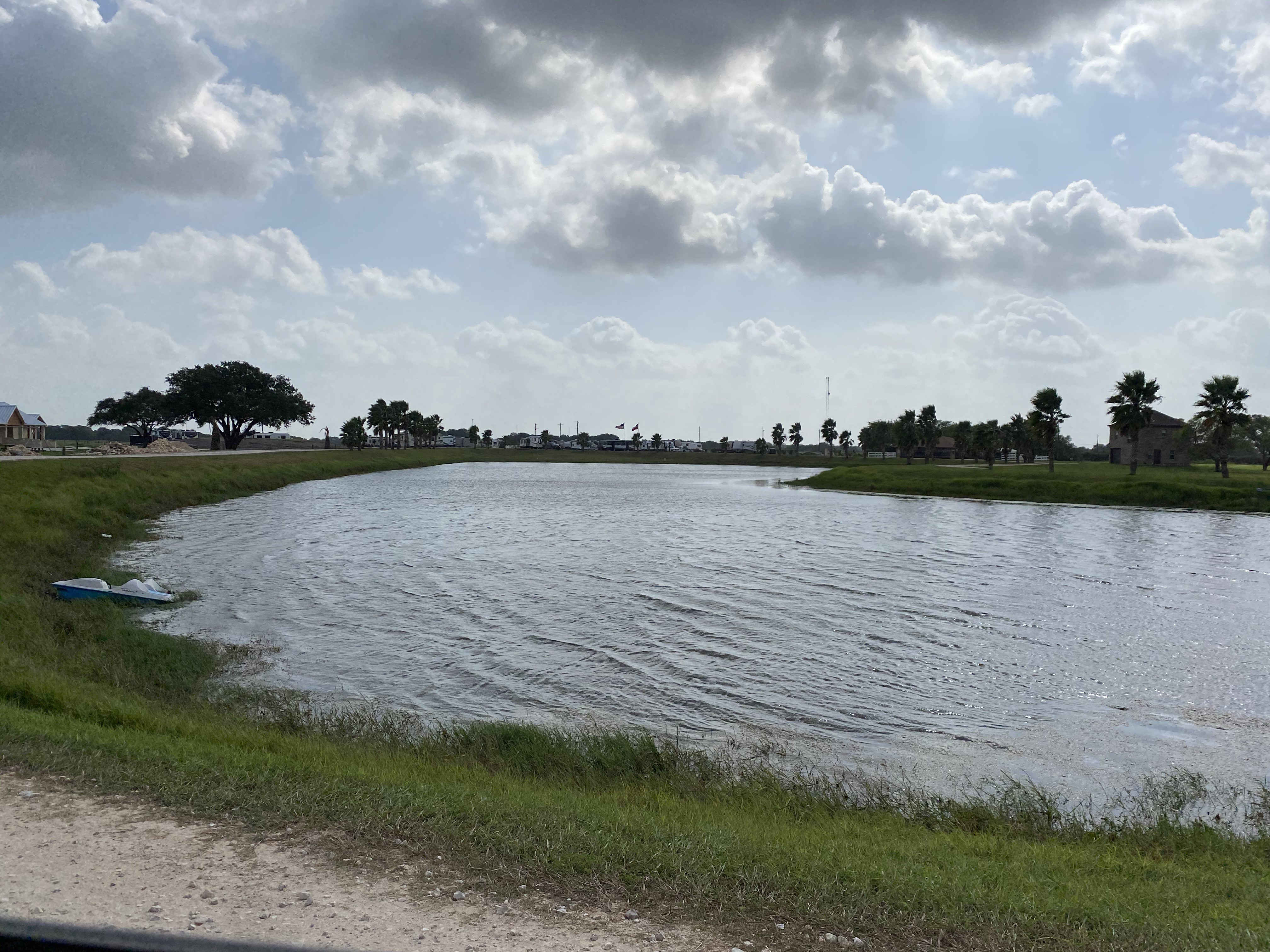 Twin Lakes RV Park, Edna, Texas