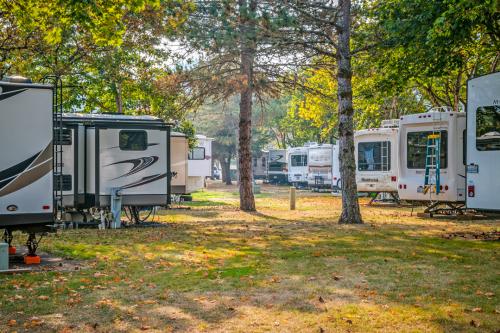 Brookhollow RV Park