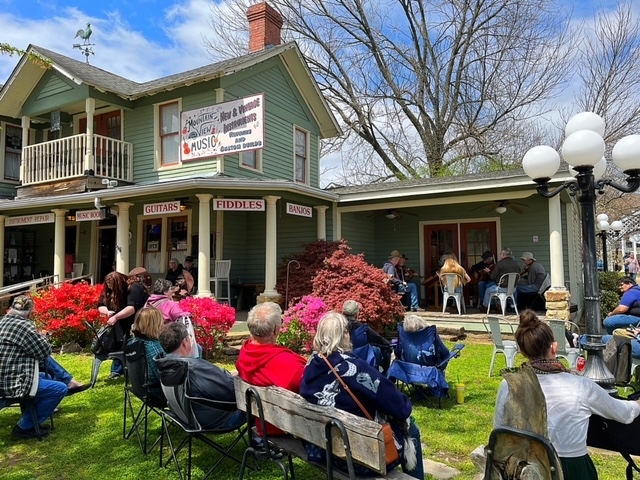 Mt. Olive Mercantile, Melbourne, Arkansas