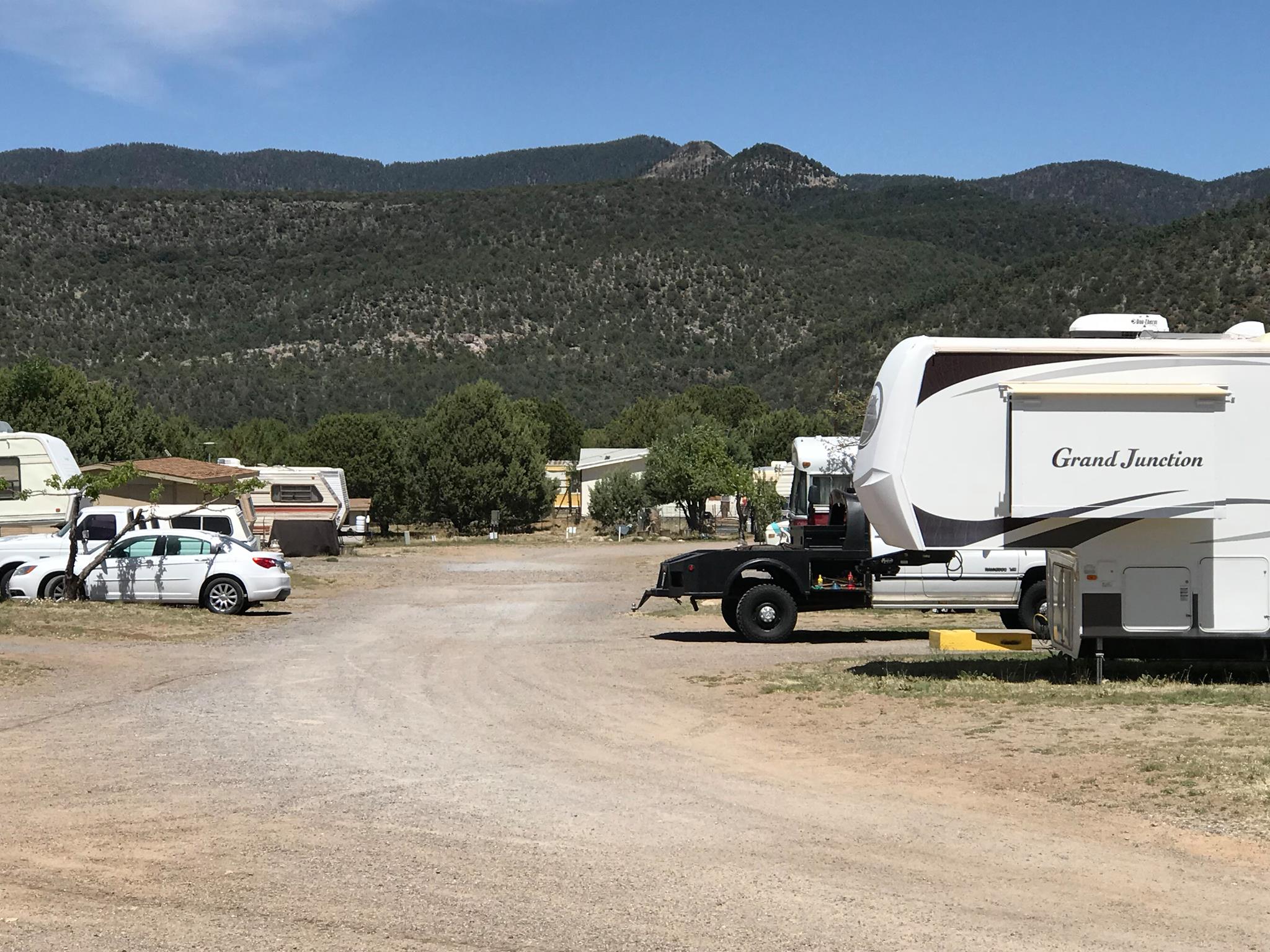 Continental Divide Park & Camp