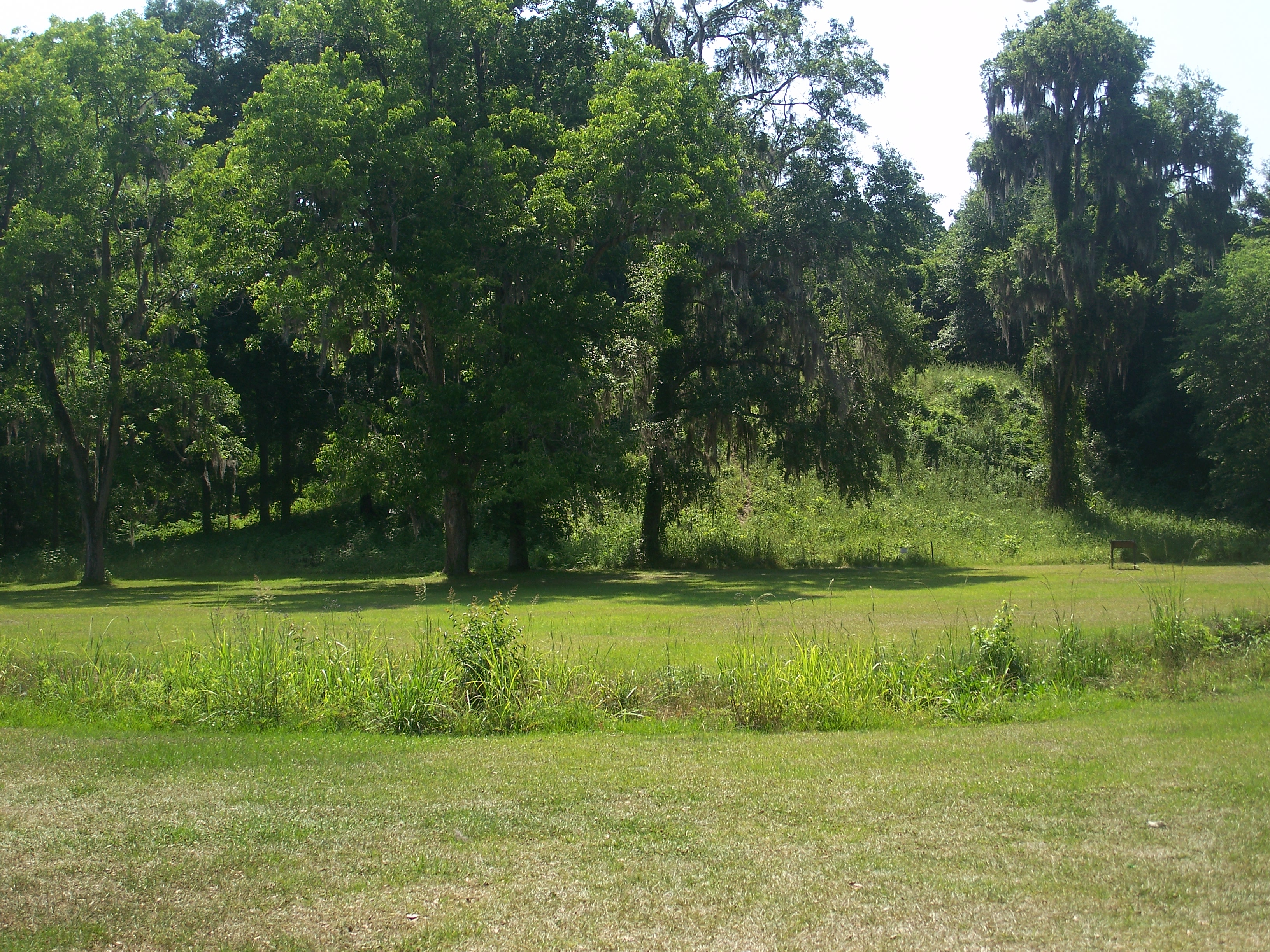 Lake Jackson Mounds Archaeological State Park
