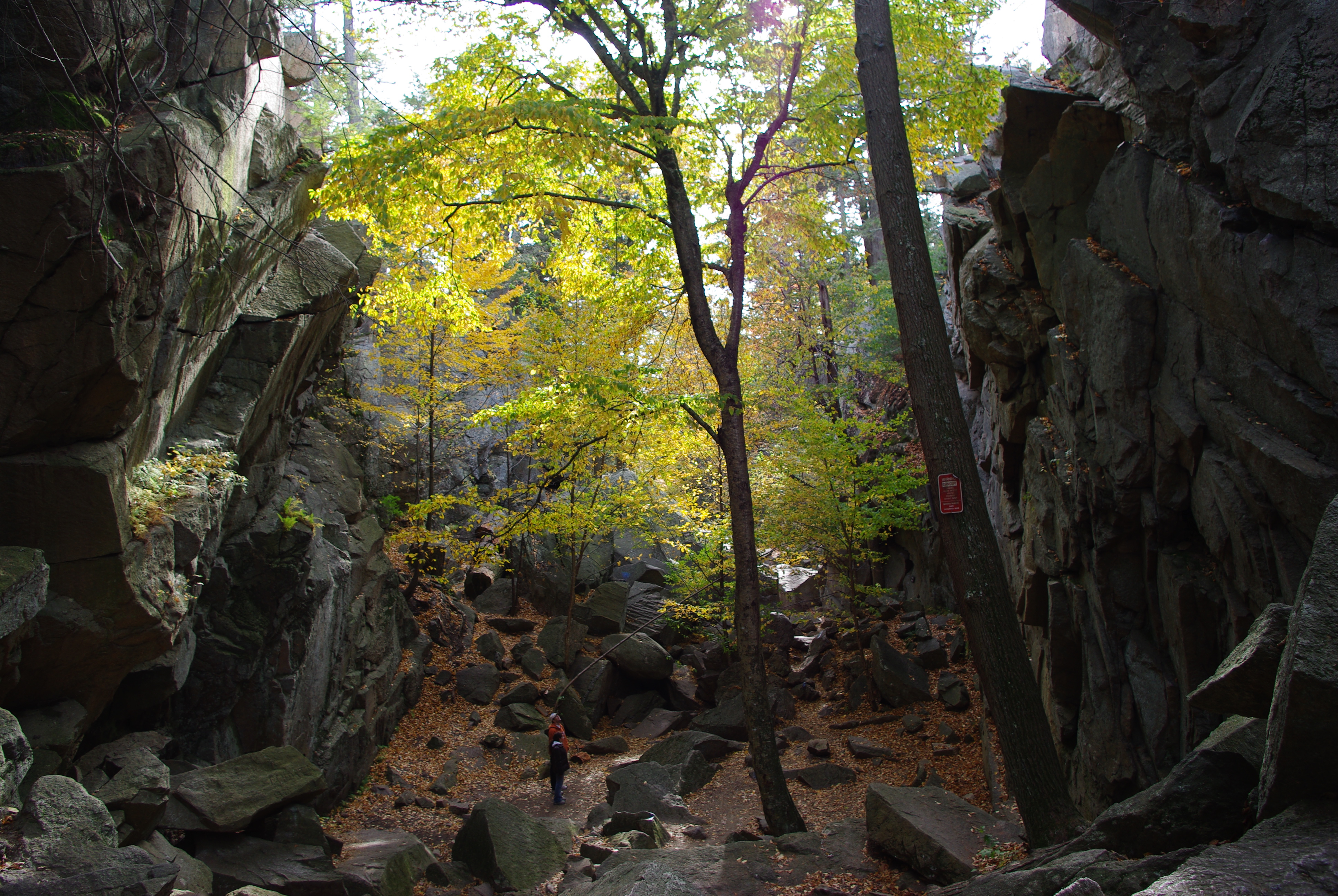 Purgatory Chasm State Reservation State Park