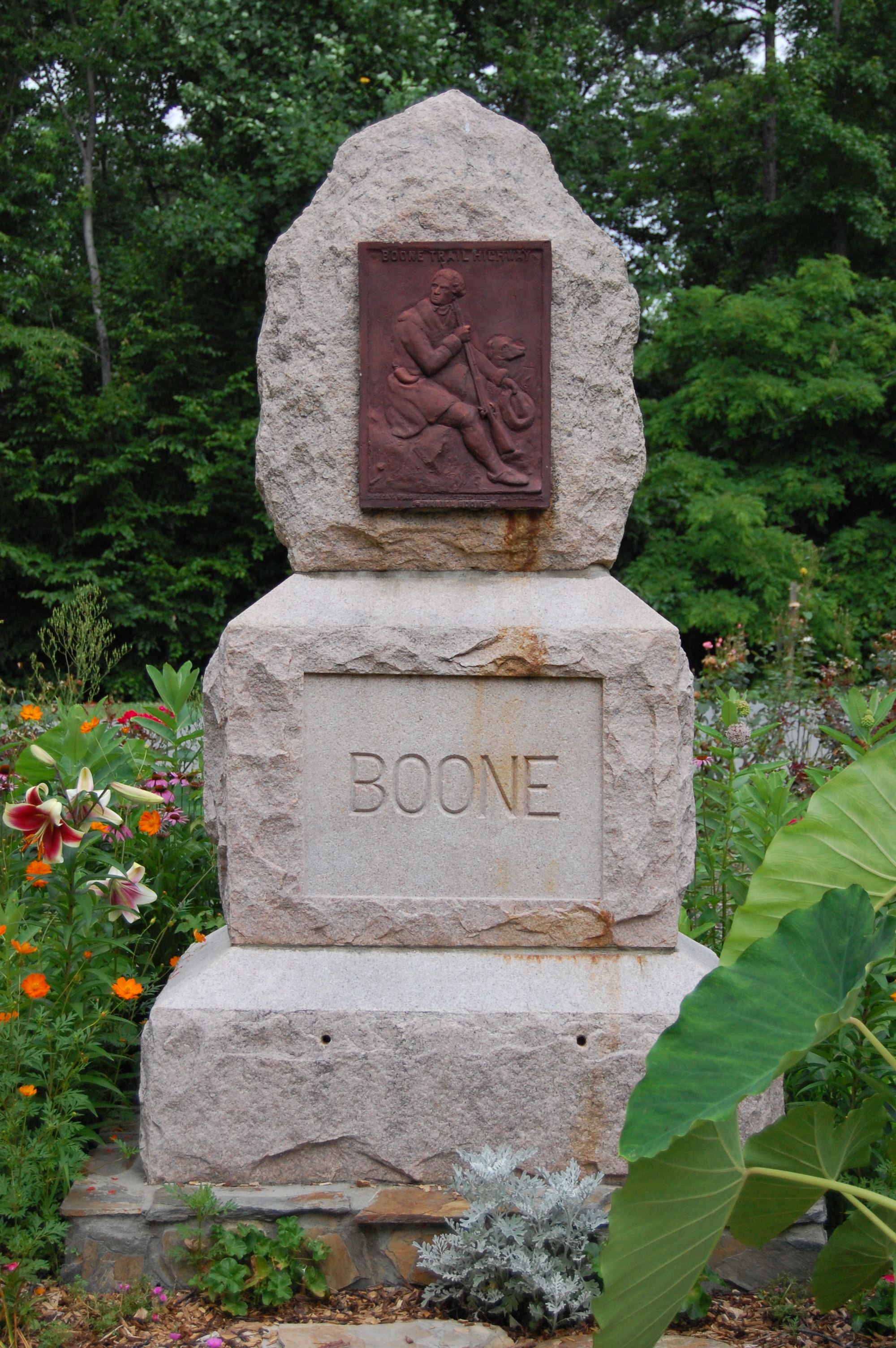 Boone's Cave State Park